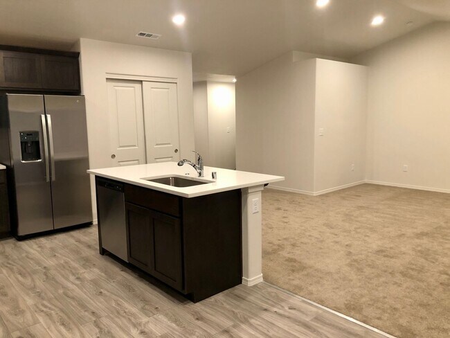 Building Photo - New Construction Home In Mae Valley