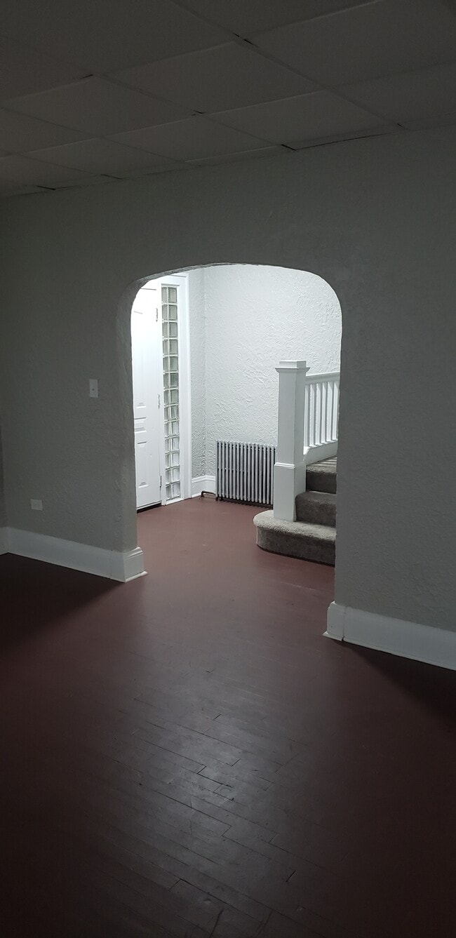 Building Photo - 535 Shelbourne Ave