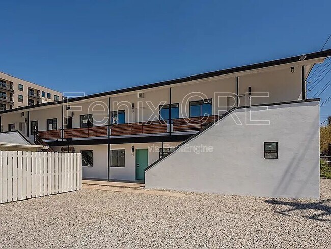 Foto del edificio - 377 N 4th Ave