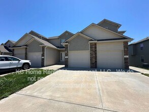 Building Photo - 10541 Kane Dr