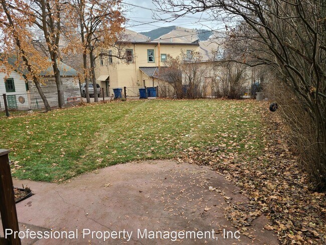 Building Photo - 3 br, 1.5 bath House - 428 Ford St