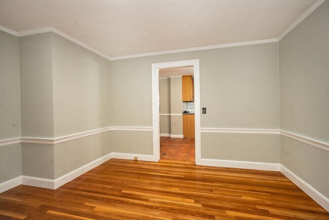 Foto del edificio - 99 Fairway Dr