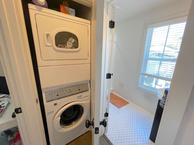 Foto del edificio - 609 E Duffy Ln