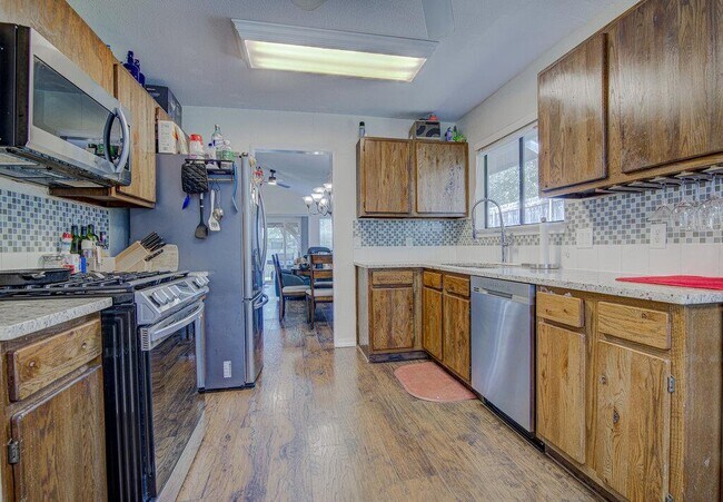 Foto del edificio - 2801 Norfolk Dr