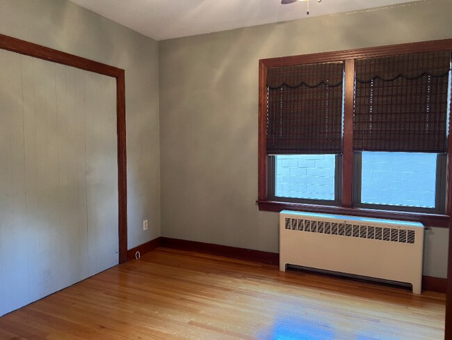 Foto del edificio - 25 Locust Ave