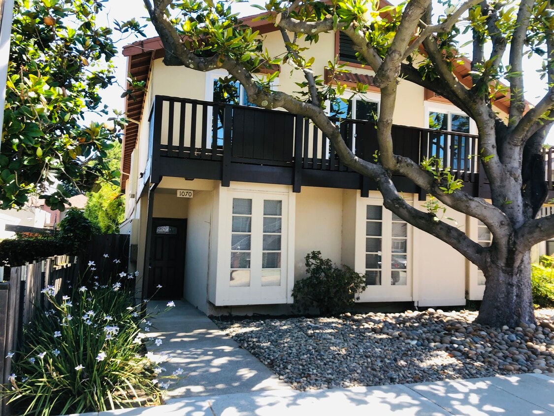 Foto principal - 1070 Fremont St