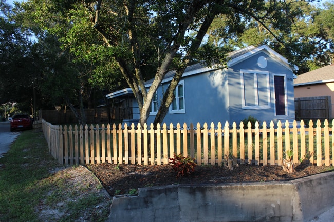 Building Photo - 1612 E Sitka St