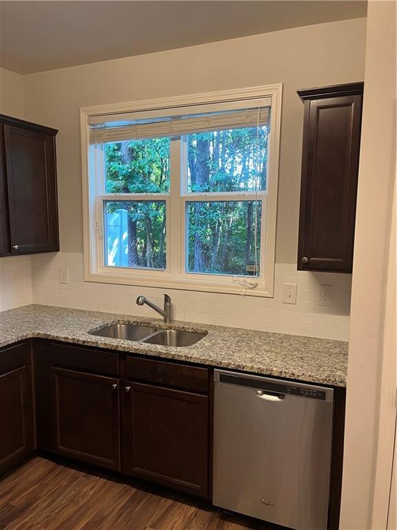 Foto del edificio - 4753 Beacon Ridge Ln