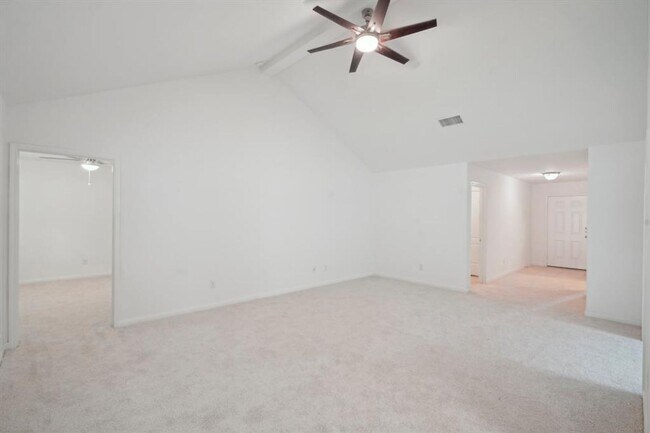 Foto del edificio - 1904 Fairbanks Dr