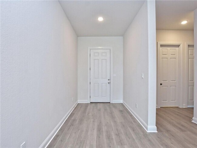 Building Photo - 804 Marbella Vista Way