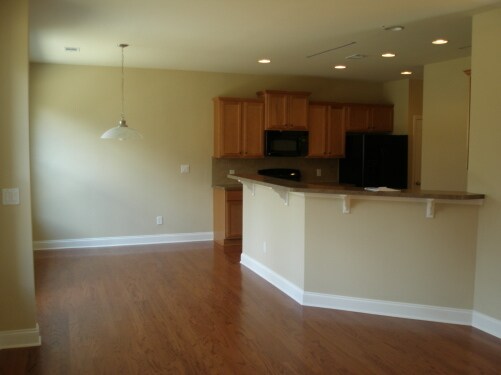 Foto del edificio - 6015 Falls Landing Dr
