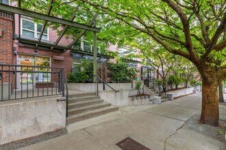 Building Photo - 1620 Belmont Ave