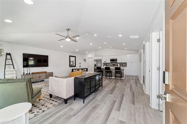 Building Photo - 4400 NW 74th Terrace