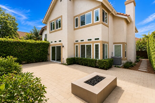 Building Photo - Welcome to your dream home in a serene coastal community! Spacious Updated Home with Designer Fin...