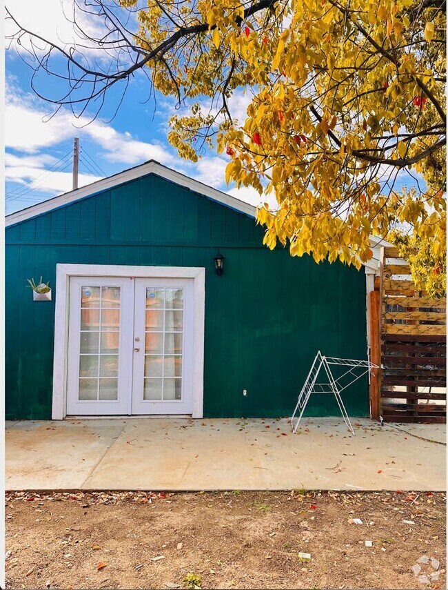 East Nichols Park Apartments under 2,500 Sacramento, CA 2 Rentals