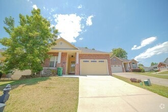 Building Photo - 5569 Hampton Hill Cir