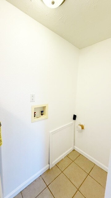 Foto del edificio - WEST SIDE 4 BEDROOM RANCH AVAILABLE NOW!