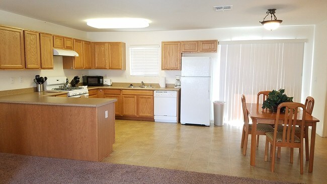Building Photo - 73482 Desert Trail Dr