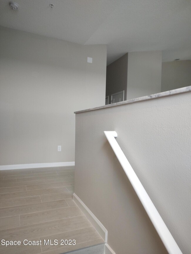 Building Photo - 3940 Playa Del Sol Dr