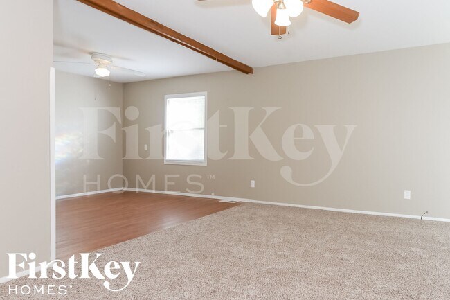 Foto del edificio - 7508 E 50th Terrace