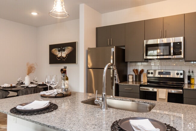 1BR,1BA - Avril Cambridge Village