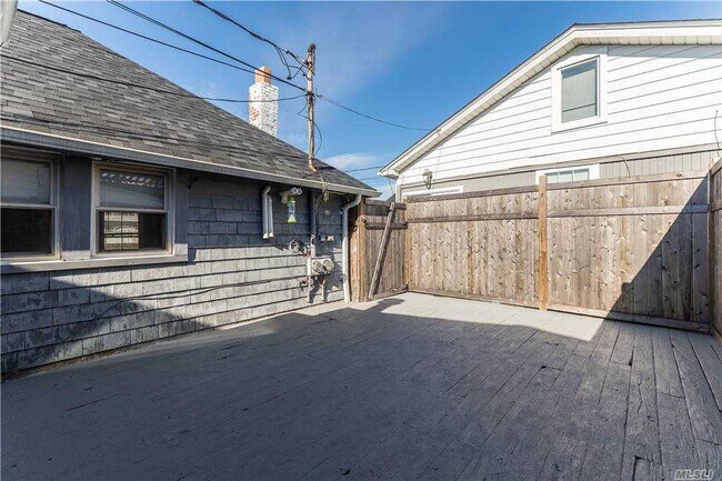 Building Photo - 439 Fire Island Ave