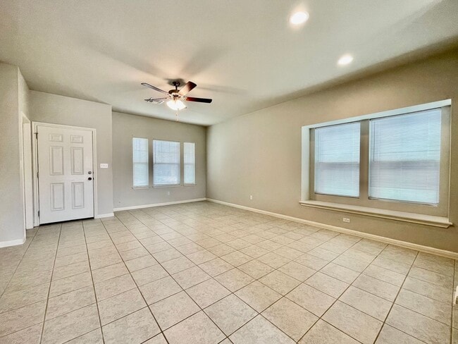 Foto del edificio - Beautiful Home in a Fantastic Community! Reduced Deposit!