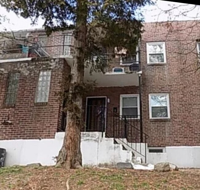 Building Photo - 6302 N 10th St