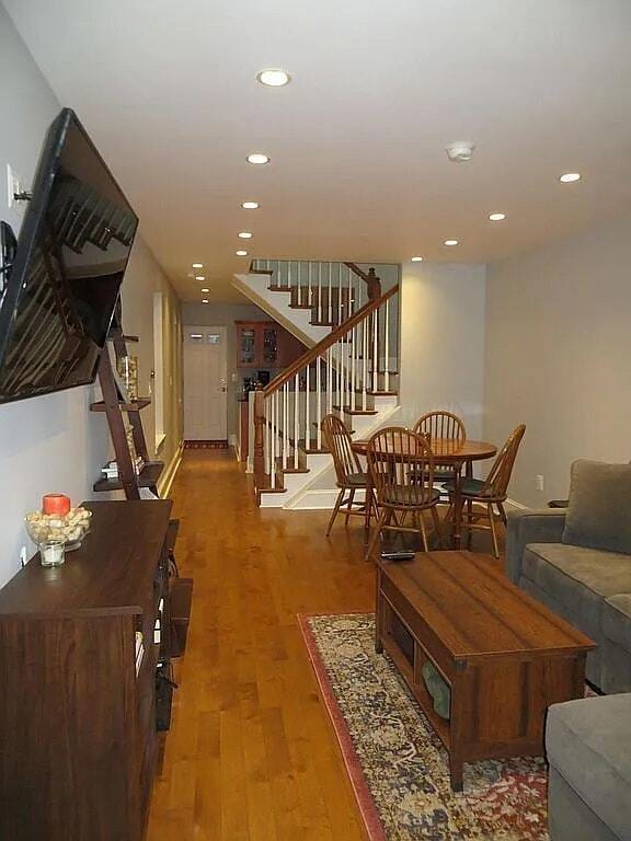 Photo - 1639 Carpenter St House