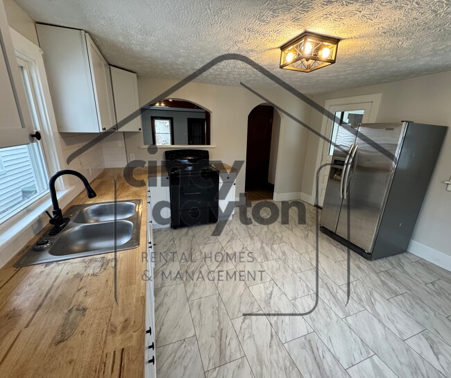 Foto del edificio - 14 Highland St