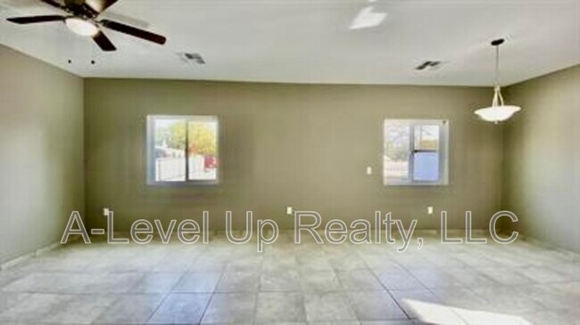 Foto del edificio - 1522 E 28th St