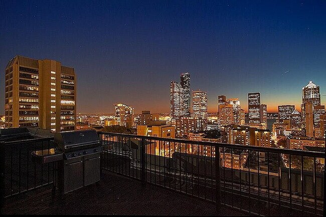 Foto del edificio - 1105 Spring St