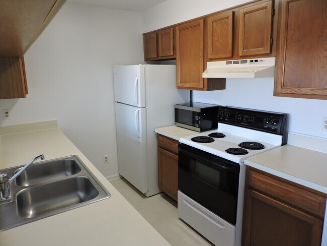 Building Photo - 282 Cypress Point Dr