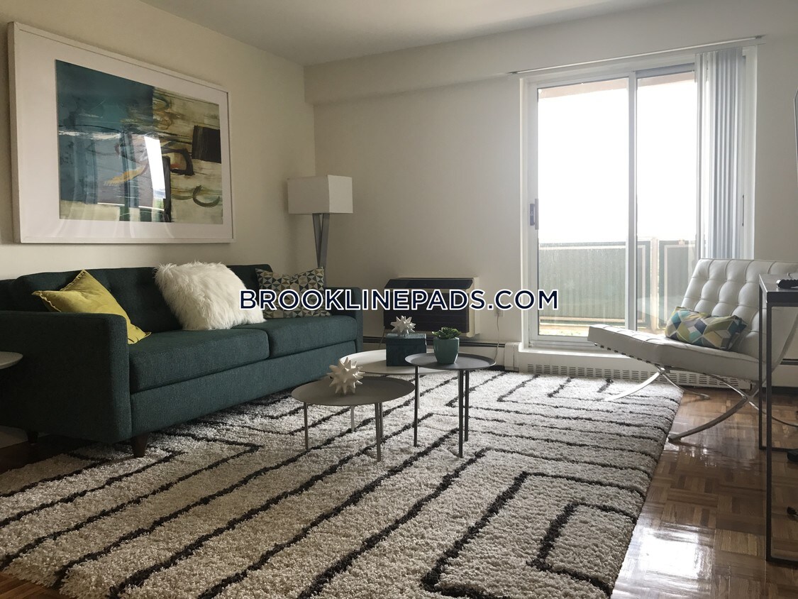 179 Freeman St, Brookline, MA 02446 Apartments in Brookline, MA