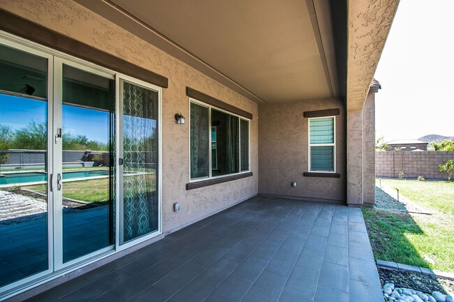 Building Photo - Available for Viewing Now! Custom single l...
