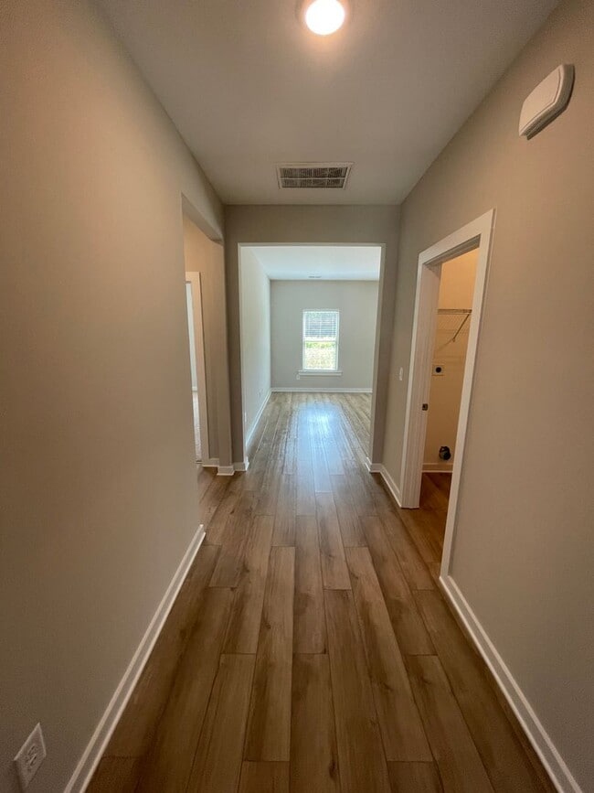 Building Photo - Home for Rent in Jasper, AL!!!  View with 48 Hours Notice!