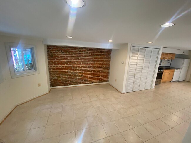 Foto del edificio - 3157 18th St NW
