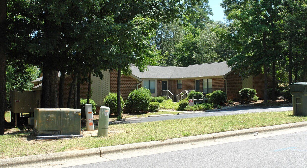 4900 Pebble Beach Dr, Raleigh, NC 27616 Apartments in Raleigh, NC