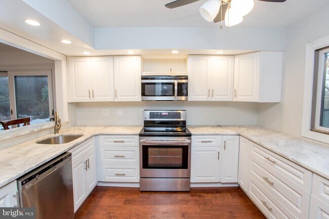 Foto del edificio - 17 Eden Roc