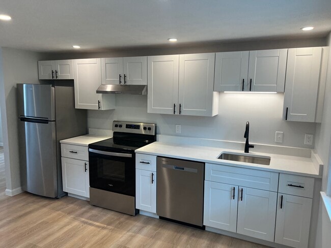 397-399 Alfred St - 397-399 Alfred St Apartment