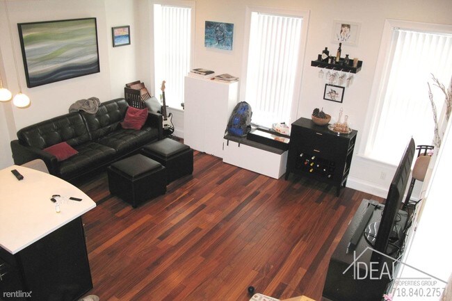 Foto del edificio - 356 10th St