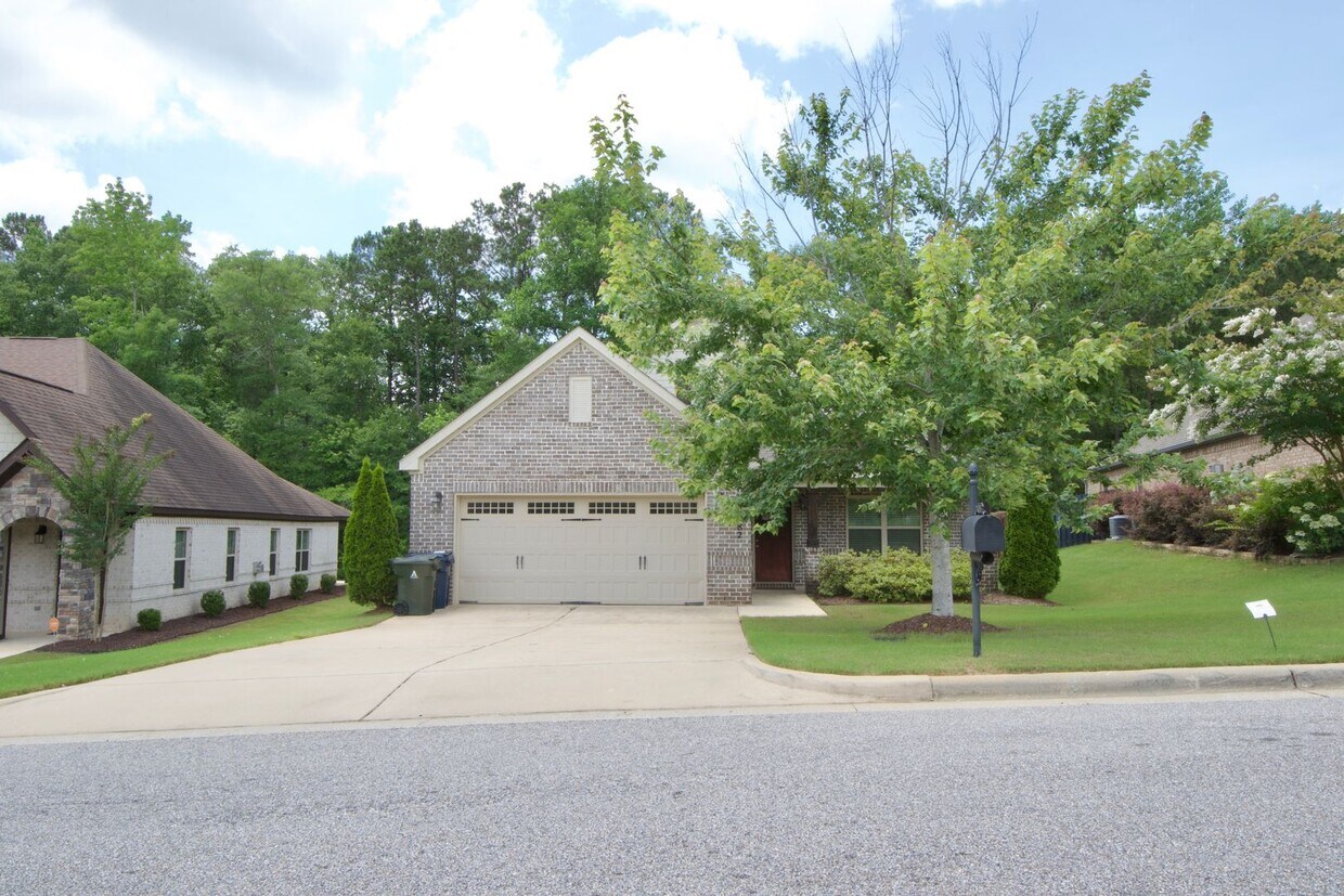 Primary Photo - Cotswold S/D! 3Bed/2.5Bath Home with Fence...