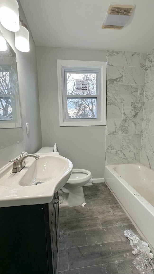 101 Lee St, Pilesgrove, NJ 08098 House for Rent in Pilesgrove, NJ