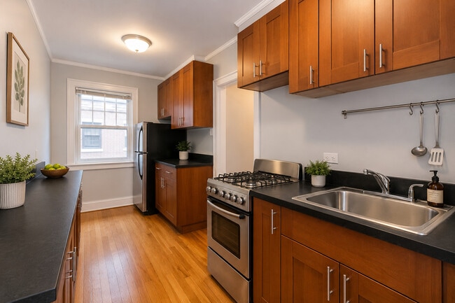 Building Photo - 2328 N Lincoln Park W