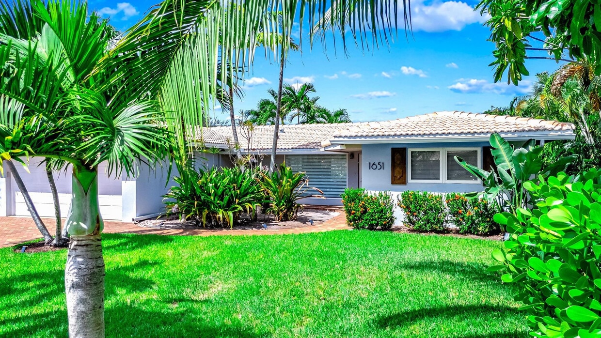 Foto del edificio - 1651 NE 54th St