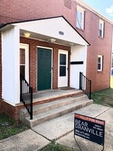 Building Photo - 1903 Grayland Ave