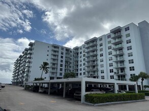 Building Photo - 3450 S Ocean Blvd