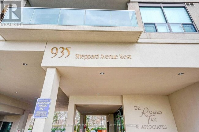 Building Photo - 935-935 Sheppard Ave W