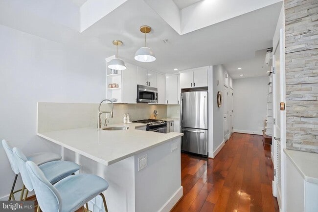 Building Photo - 1209 13th St NW