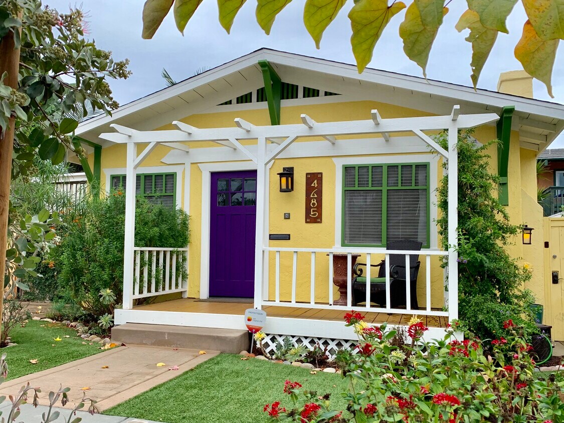 Your one bedroom home is located in the back half of this charming 1918 beach bungalow duplex - 4685 Lotus St